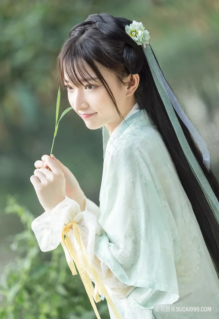 清纯可爱的古装少女图片