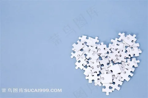情人节白色拼图拼心形