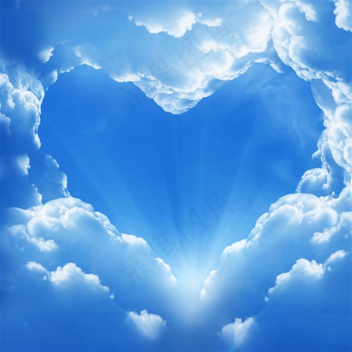 精美天空心形云朵