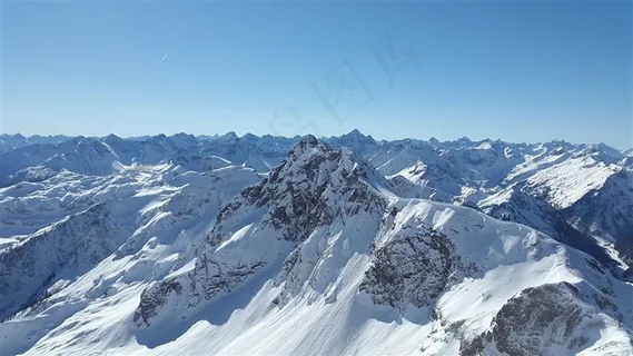 登顶雪山图片 登顶雪山图片