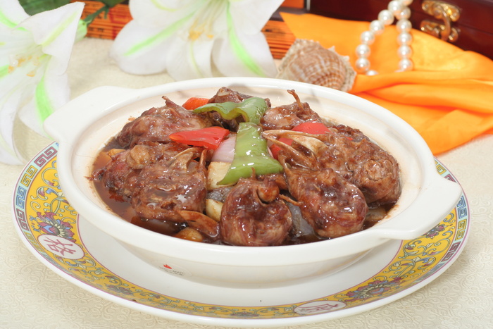 生焗鸡下巴  16元