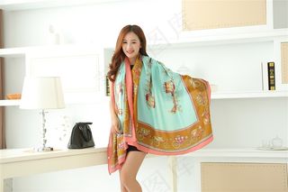 室内丝巾女模特摄影特写