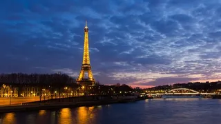 巴黎埃菲尔铁塔夜景