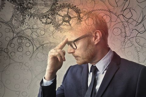 正在思考的男人