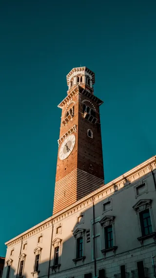 建筑摄影宏伟角度光影