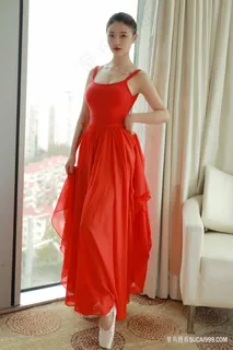 高清国内*美女跳舞小壁虎写真图片