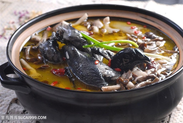 包公养身鸡的美食图片