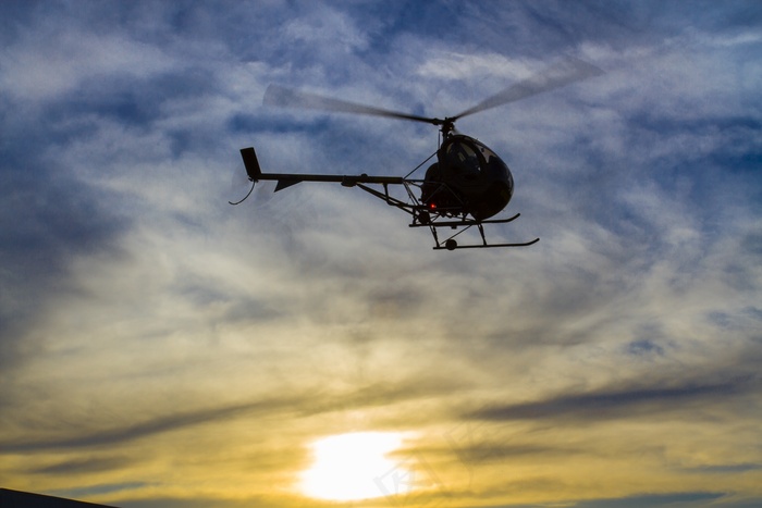 高空直升机图片
