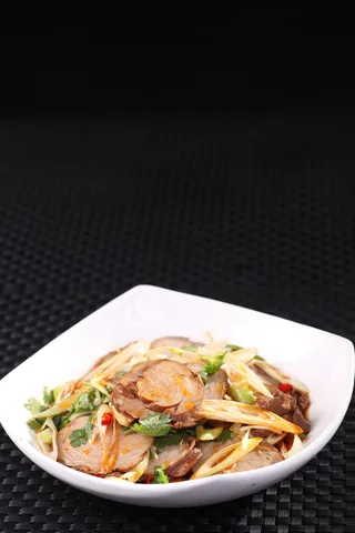 L02493葱拌牛盘肠 (2)