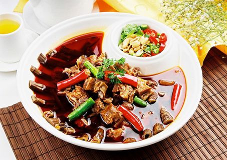 0711c-789笋子烧牛腩