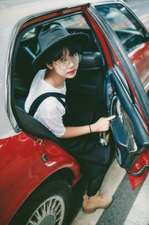 白净亚洲美女图片