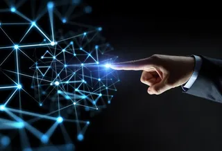 点击点状连线几何结构的商务人士高清图片