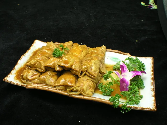 0676美味豆皮包