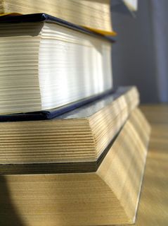 高清书本堆放图片下载 高清书本堆放图片下载