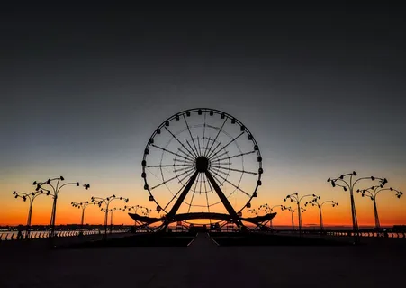 摩天轮日出景观图片 摩天轮日出景观图片