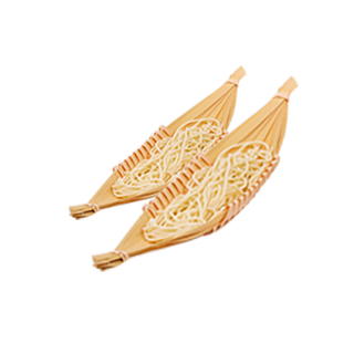 拉面条小面装盘