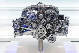 高转速发动机高清图片