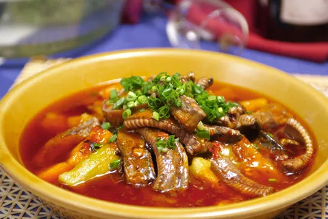 0711c-720茄子烧鳝鱼 0711c-720茄子烧鳝鱼