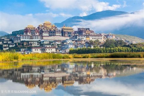 云南香格里拉松赞林寺图片 云南香格里拉松赞林寺图片