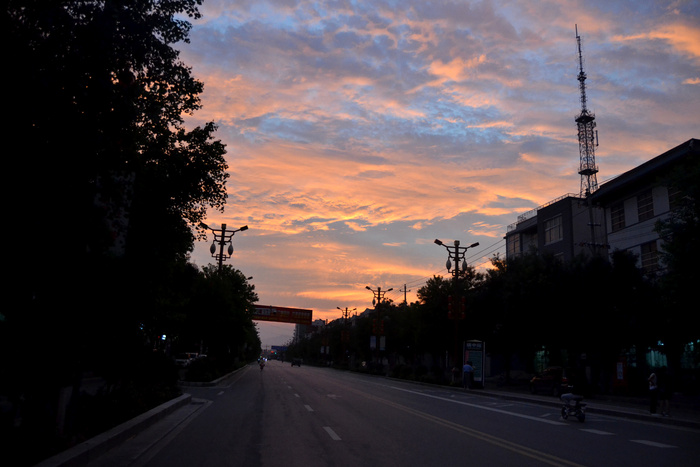 夕阳西下城市
