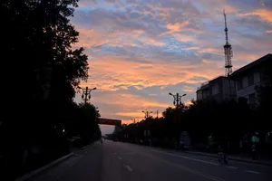 夕阳西下城市