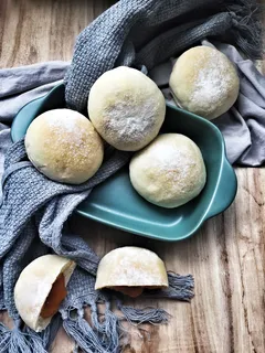 蛋糕店小蛋糕慕斯美食甜品图片