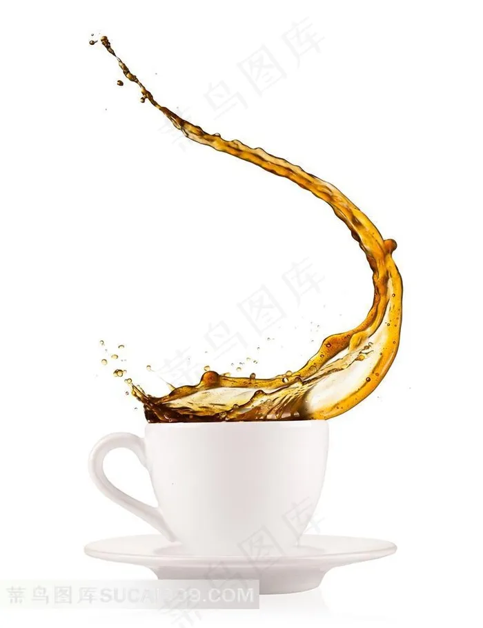 装满动态倒咖啡的白色杯子