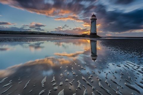 高清唯美海边灯塔风景图片