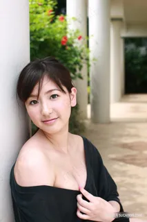 清纯*嫩模美女女生性感艺术照图片