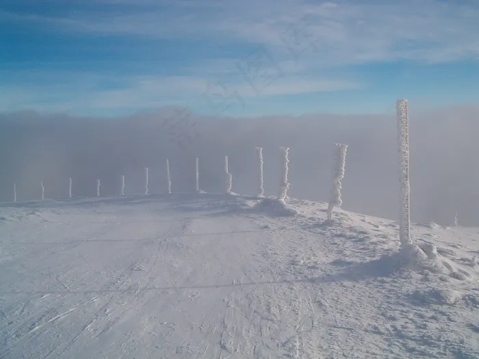 风雪雪景图片