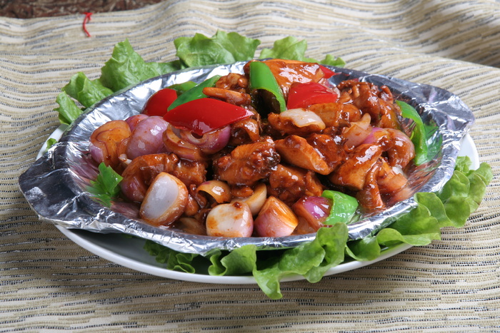 干葱沙茶铁板鸡 22元