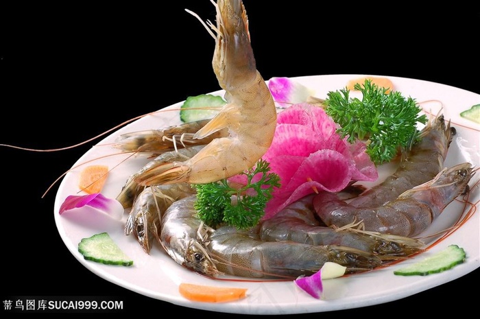 烤肉烤鲜虾的美食图片