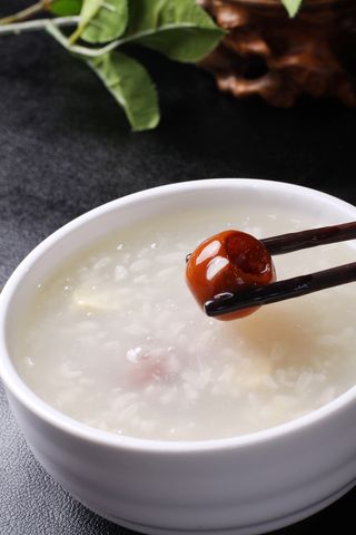 山楂莲子粥 (1)
