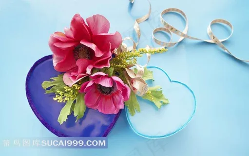 爱心与花朵丝带