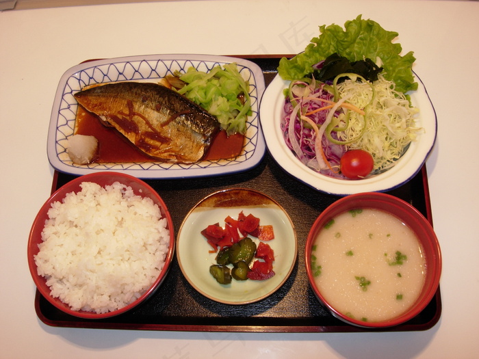  青花鱼套餐 