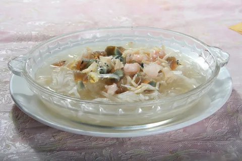   干贝上汤萝卜丝