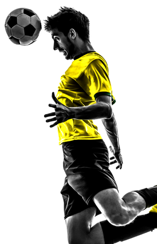 足球运动员踢球射门免抠