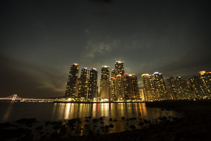 高清唯美城市夜景海边夜景