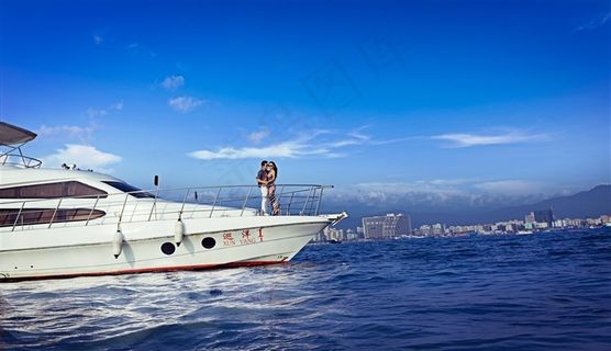 俊男靓女游艇外拍写真样片