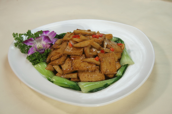  杏鲍菇烧豆腐  