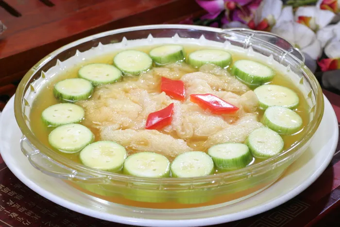 翅汤丝瓜煮鱼肚