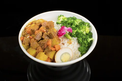 咖喱牛肉000餐饮快餐盖浇饭产品成品高清大图黑底圆盘 咖喱牛肉000餐饮快餐盖浇饭产品成品高清大图黑底圆盘