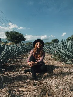 长发户外写真图片 长发户外写真图片