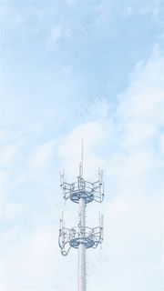 蓝天下的电线塔