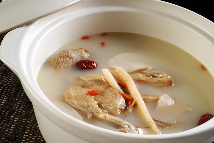 煲类火锅川菜特色菜天麻乳鸽煲