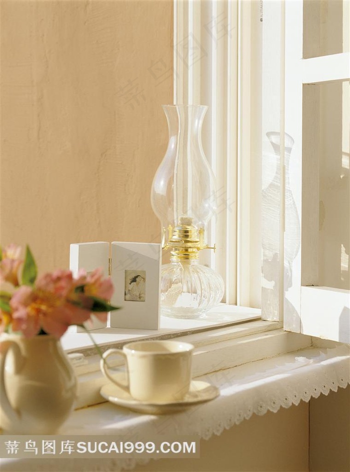 窗台上的家居装饰品