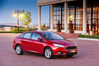 美国福特福克斯三厢紧凑型家用轿车