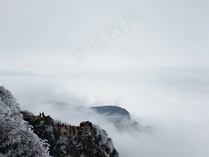 峨眉山的冬天看云海