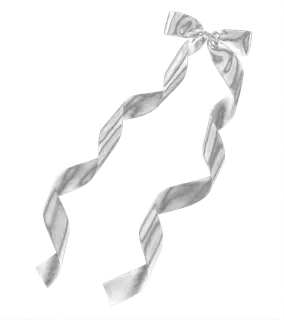蝴蝶结银色绸带