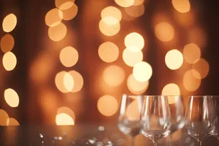 金色光圈光斑高脚杯酒杯背景